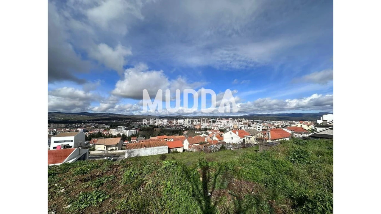 Terreno para Venda em Sé, Santa Maria e Meixedo Foto 18