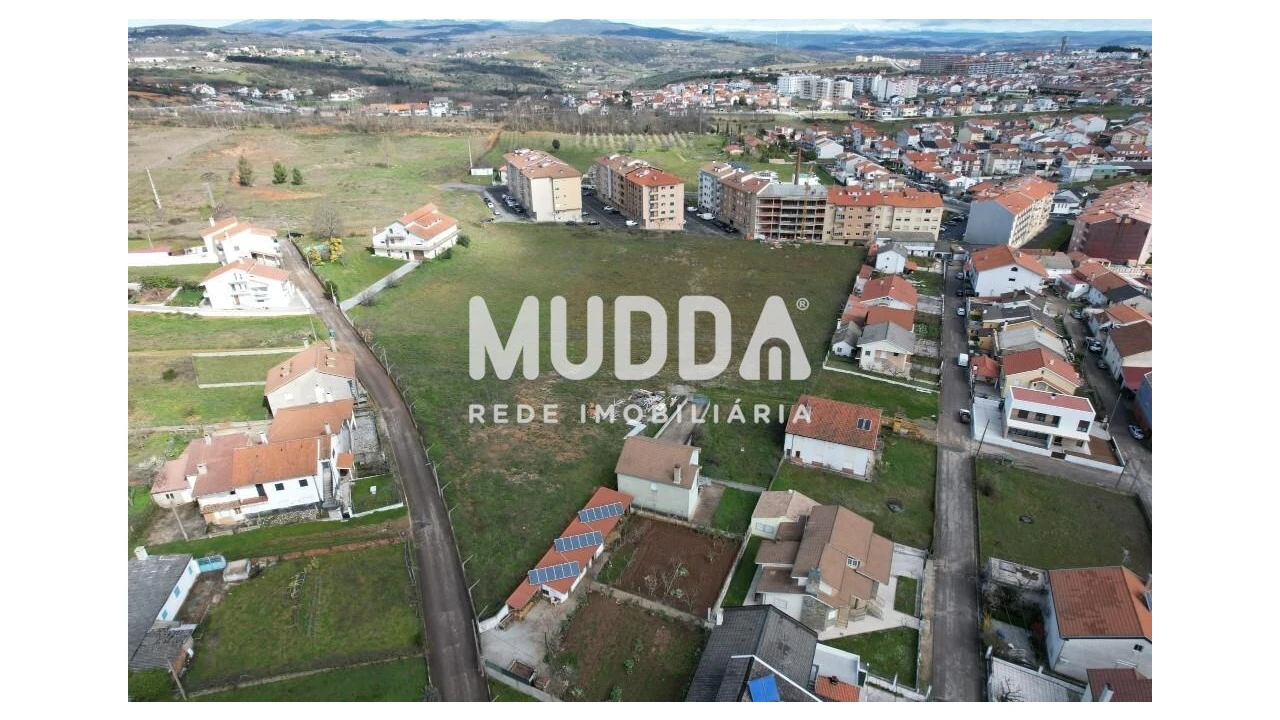 Terreno para Venda em Sé, Santa Maria e Meixedo Foto 3