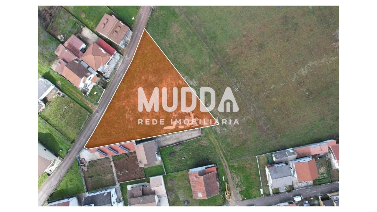 Terreno para Venda em Sé, Santa Maria e Meixedo Foto 1