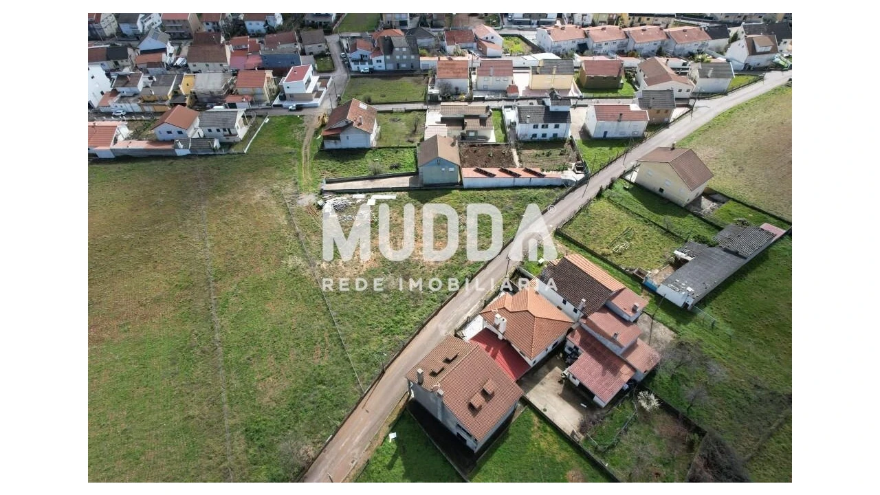 Terreno para Venda em Sé, Santa Maria e Meixedo Foto 10