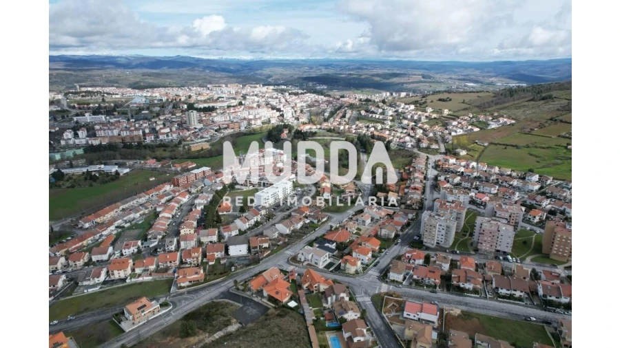 Terreno para Venda em Sé, Santa Maria e Meixedo Foto 6