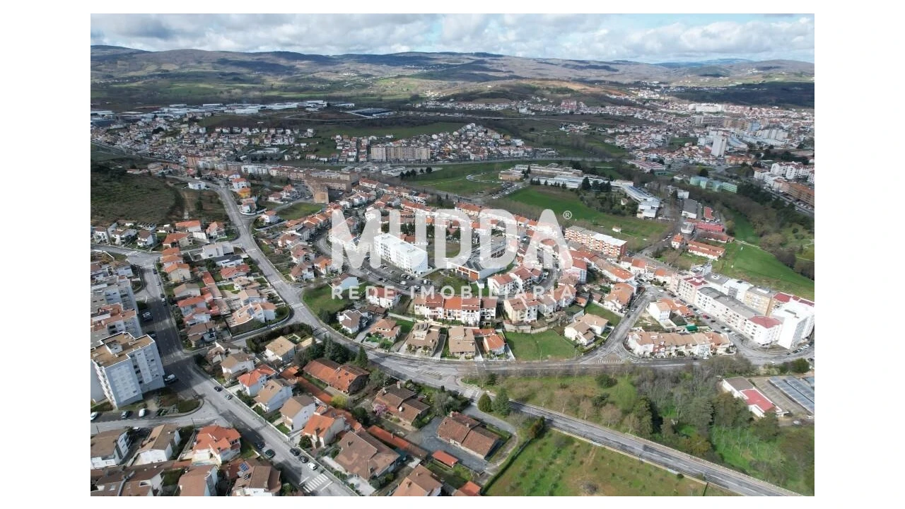 Terreno para Venda em Sé, Santa Maria e Meixedo Foto 4