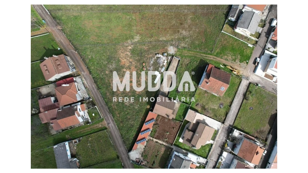 Terreno para Venda em Sé, Santa Maria e Meixedo Foto 9