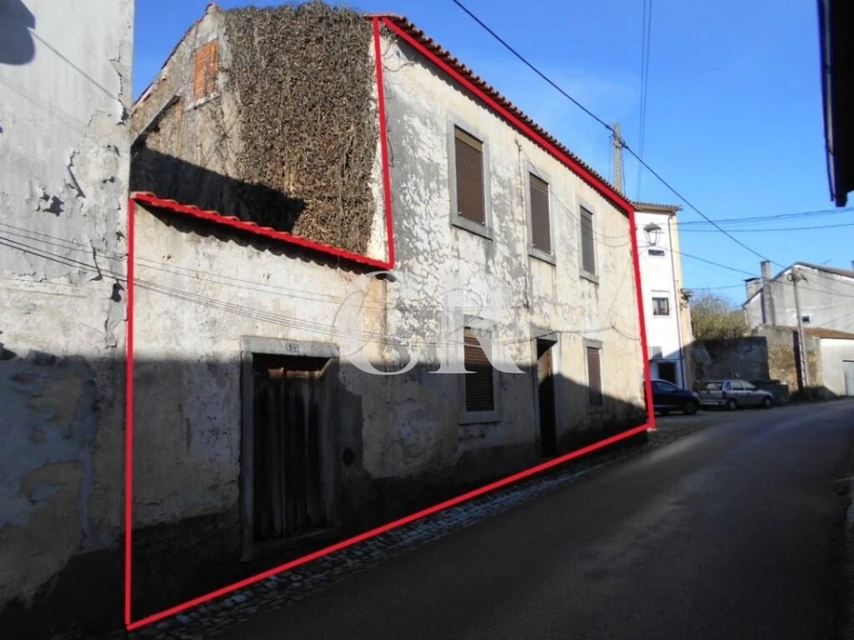 Moradia T3 para Venda em Avelar Foto 2