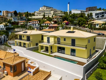 Moradia T4 para Venda em São Martinho
