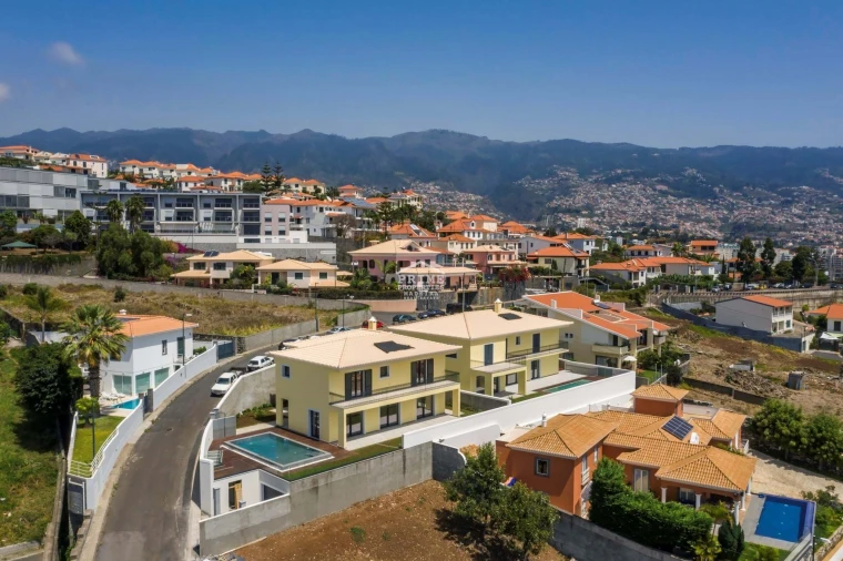Moradia T4 para Venda em São Martinho Foto 29