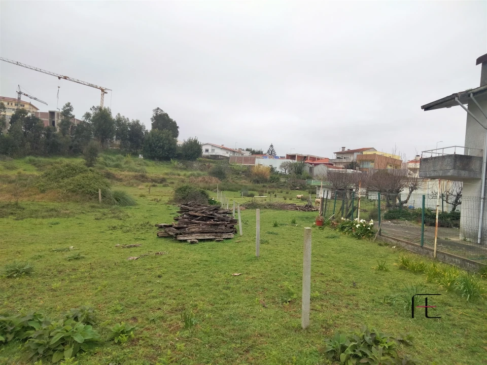 Terreno para Venda em Mafamude e Vilar do Paraíso Foto 5