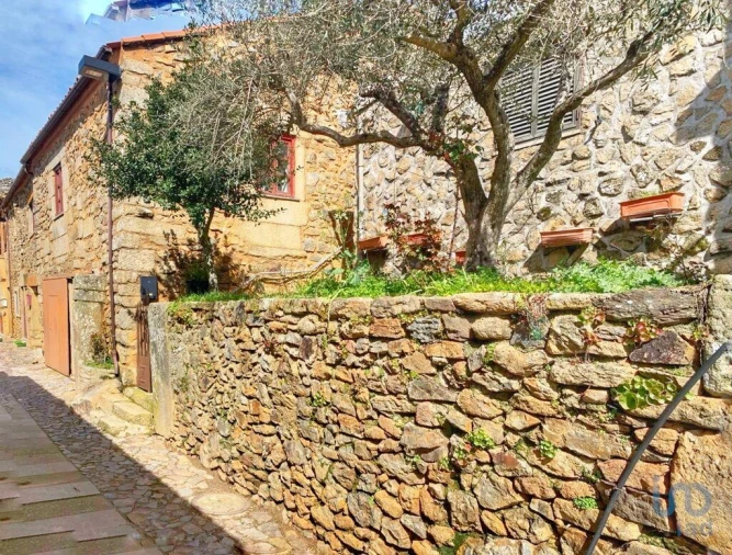 Moradia T4 para Venda em Castelo Rodrigo Foto 4