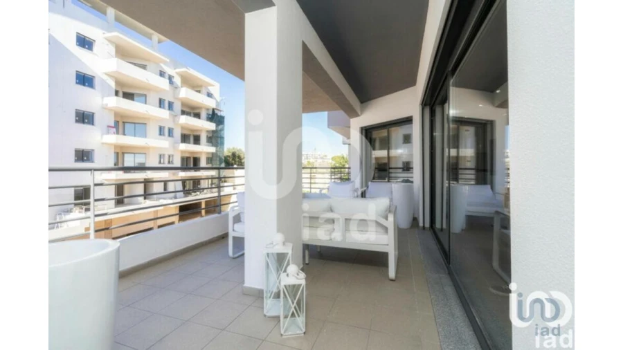 Apartamento T3 para Venda em Quelfes Foto 15