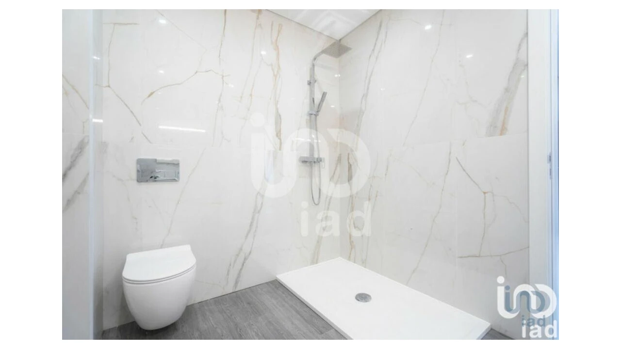 Apartamento T3 para Venda em Quelfes Foto 10