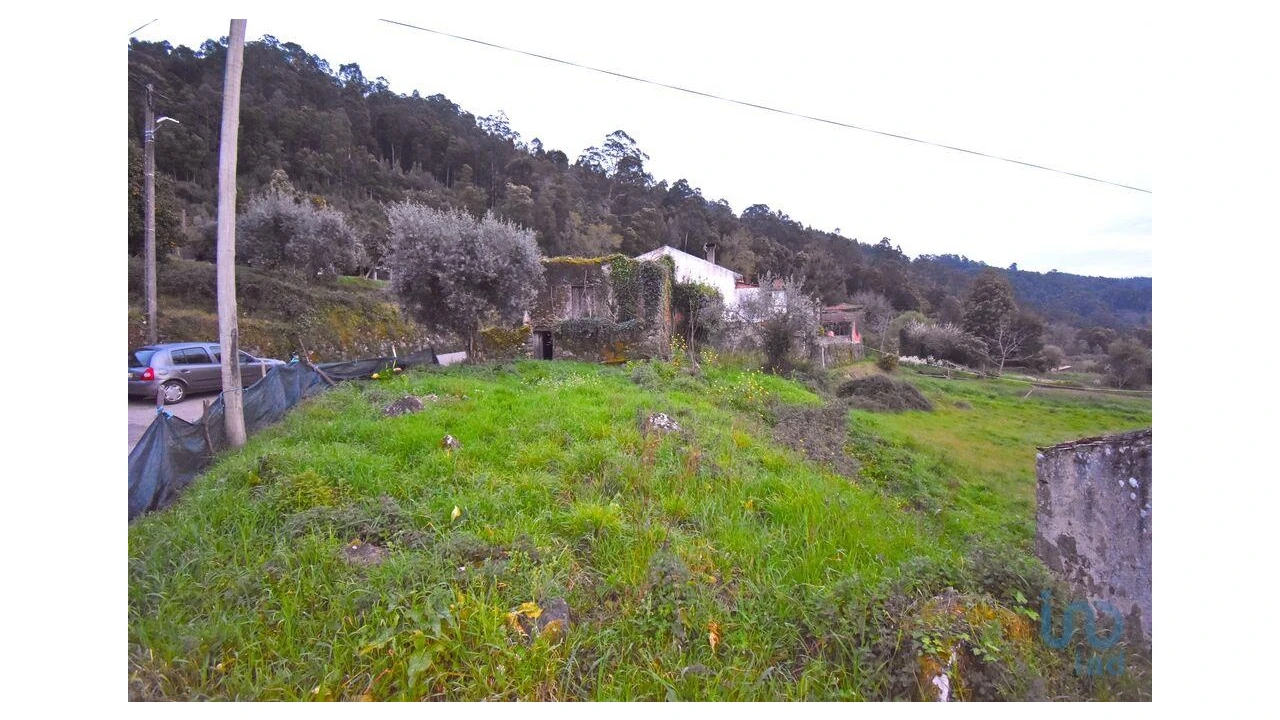 Moradia T3 para Venda em Vila Nova Foto 4