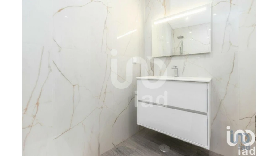 Apartamento T3 para Venda em Quelfes Foto 13