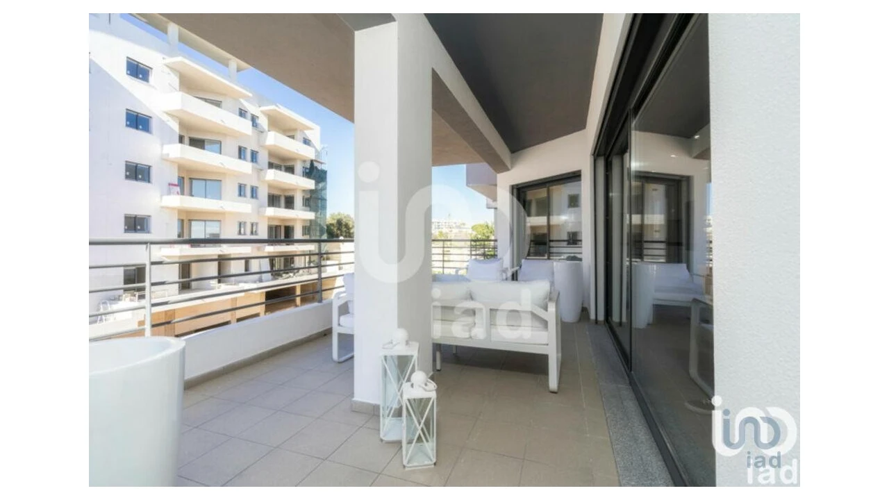 Apartamento T3 para Venda em Quelfes Foto 15