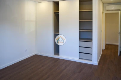 Apartamento T1 para Venda em Ranhados