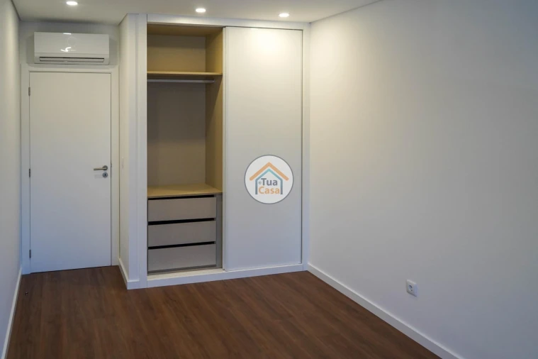 Apartamento T1 para Venda em Ranhados Foto 10