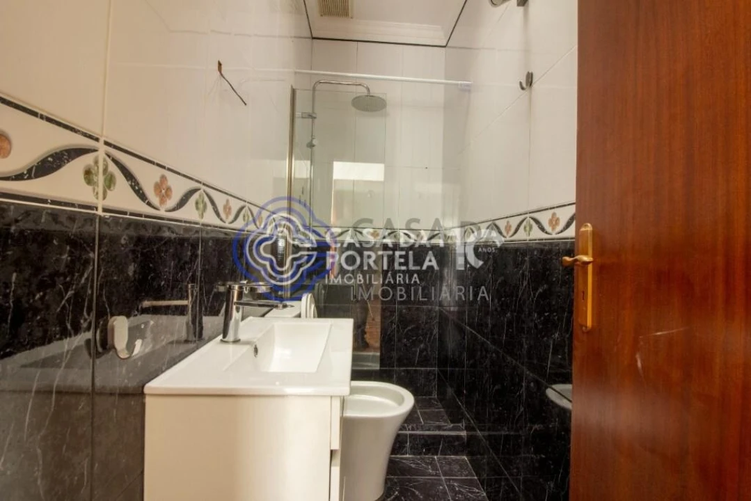 Moradia T3 para Venda em Perafita, Lavra e Santa Cruz do Bispo Foto 10