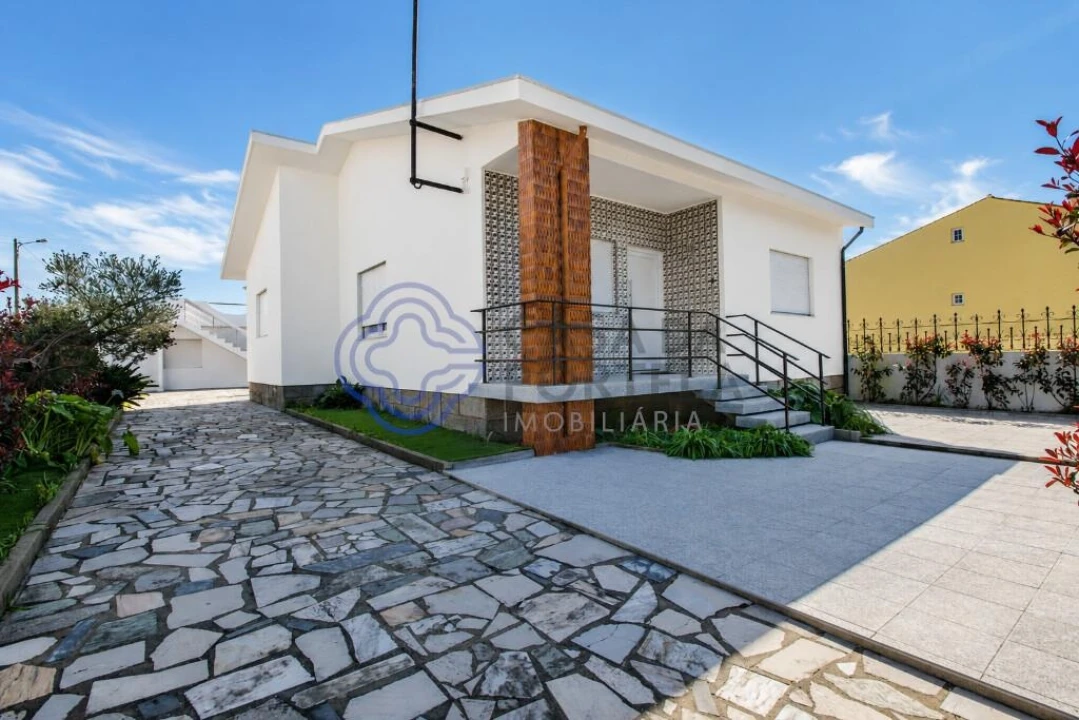 Moradia T3 para Venda em Perafita, Lavra e Santa Cruz do Bispo Foto 3