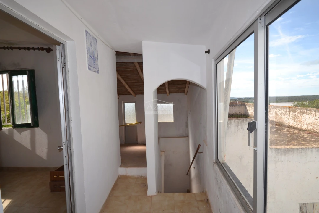 Moradia T3 para Venda em Alte Foto 14