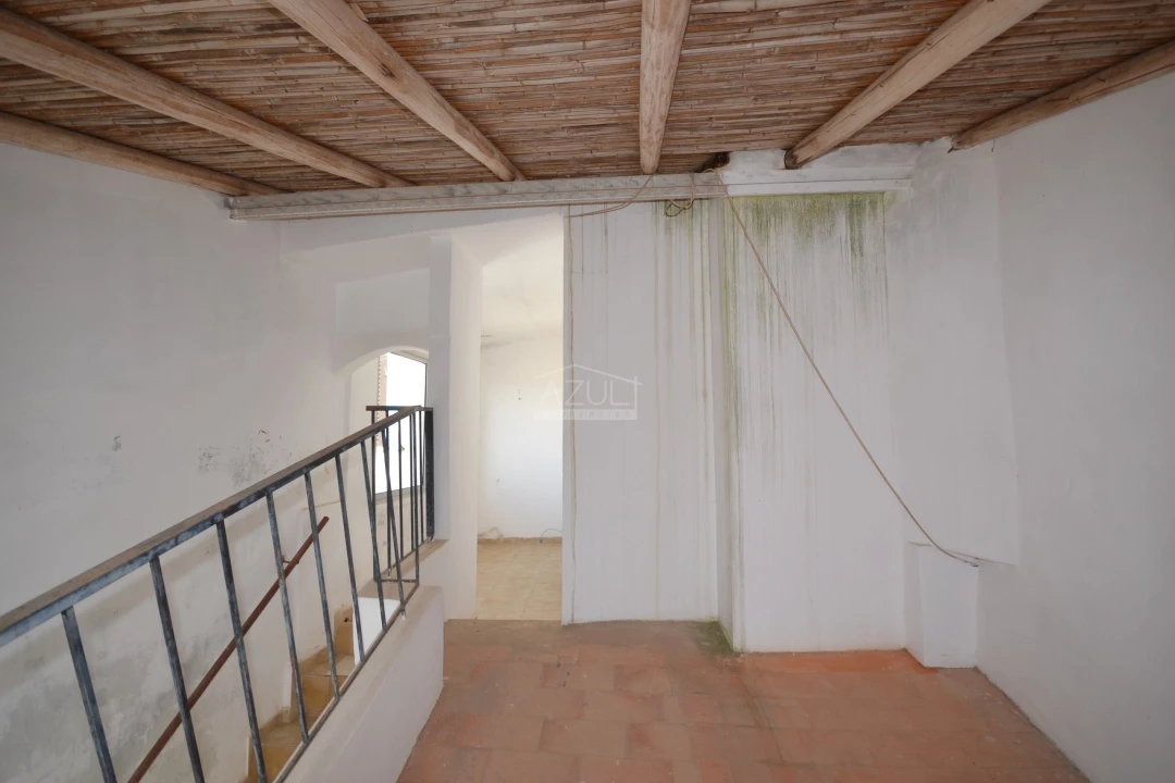 Moradia T3 para Venda em Alte Foto 19