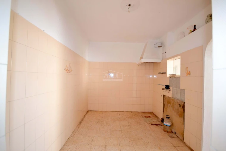 Moradia T3 para Venda em Alte Foto 13