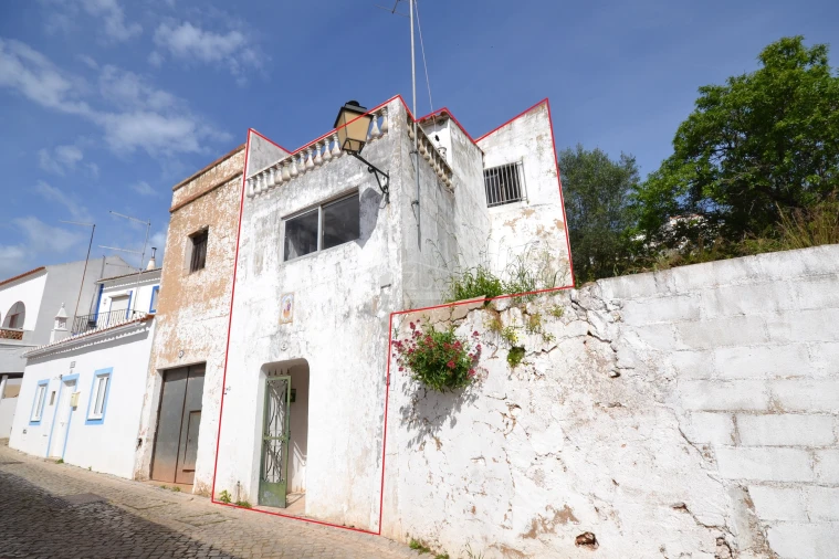 Moradia T3 para Venda em Alte Foto 4