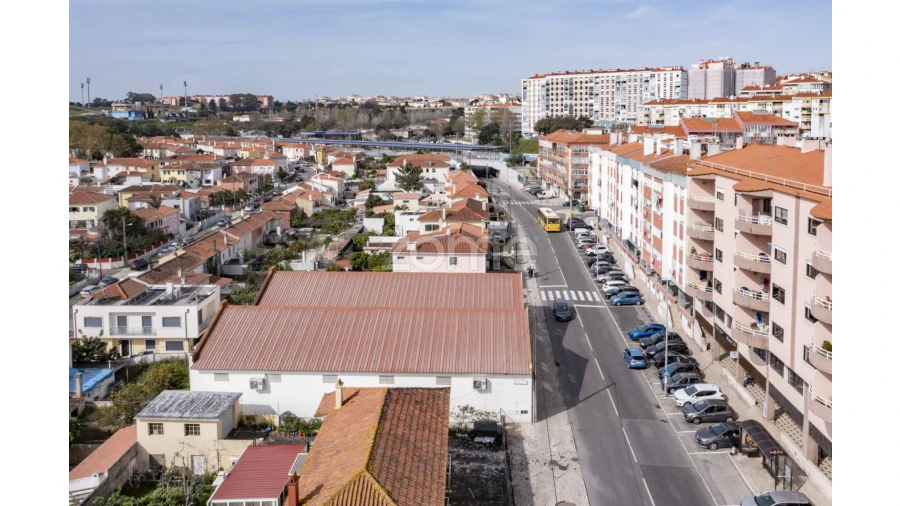 Terreno Comércio / Armazém para Venda em Queluz e Belas Foto 6