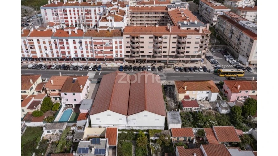 Terreno Comércio / Armazém para Venda em Queluz e Belas Foto 9