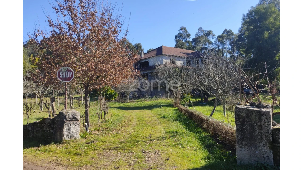 Moradia T4 para Venda em Rio de Loba Foto 2