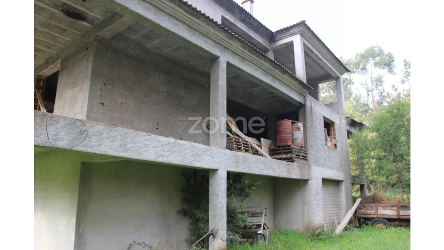 Moradia T4 para Venda em Rio de Loba Foto 9