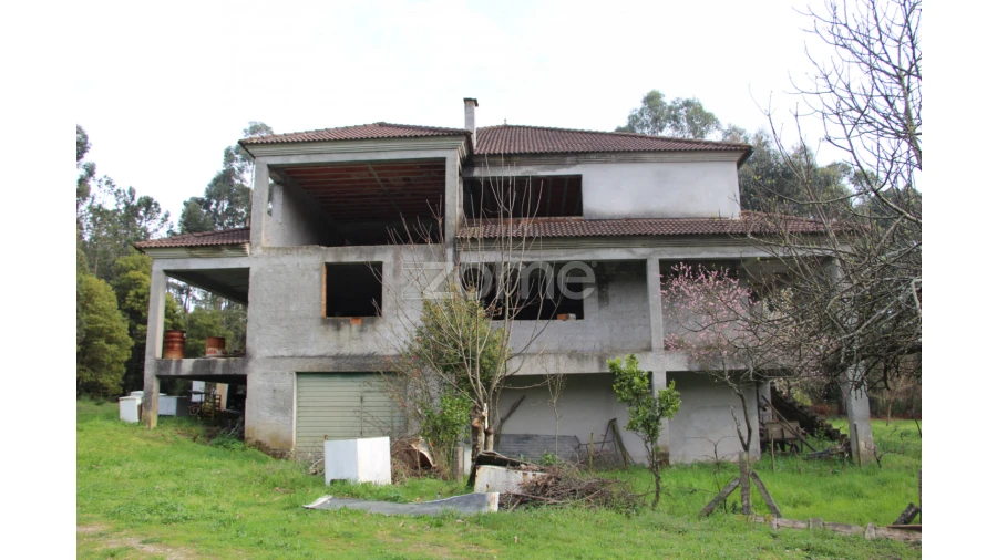 Moradia T4 para Venda em Rio de Loba Foto 6