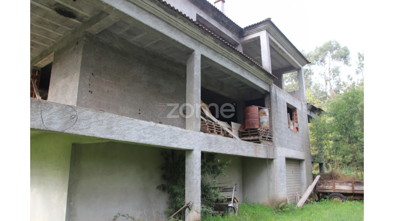 Moradia T4 para Venda em Rio de Loba Foto 9