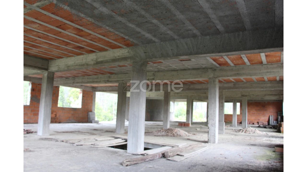 Moradia T4 para Venda em Rio de Loba Foto 10