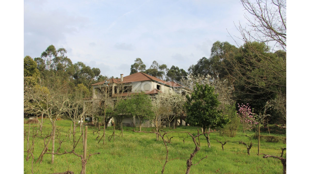 Moradia T4 para Venda em Rio de Loba Foto 4