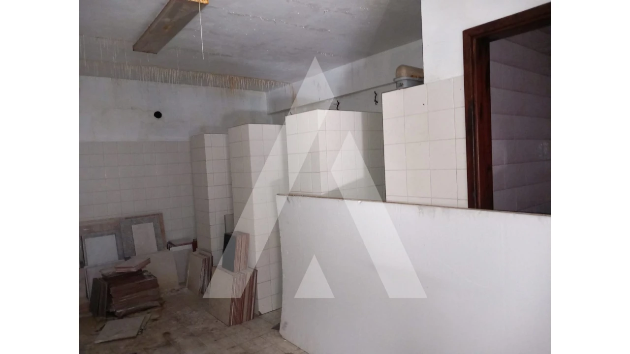 Armazém para Venda em Macieira de Cambra Foto 8