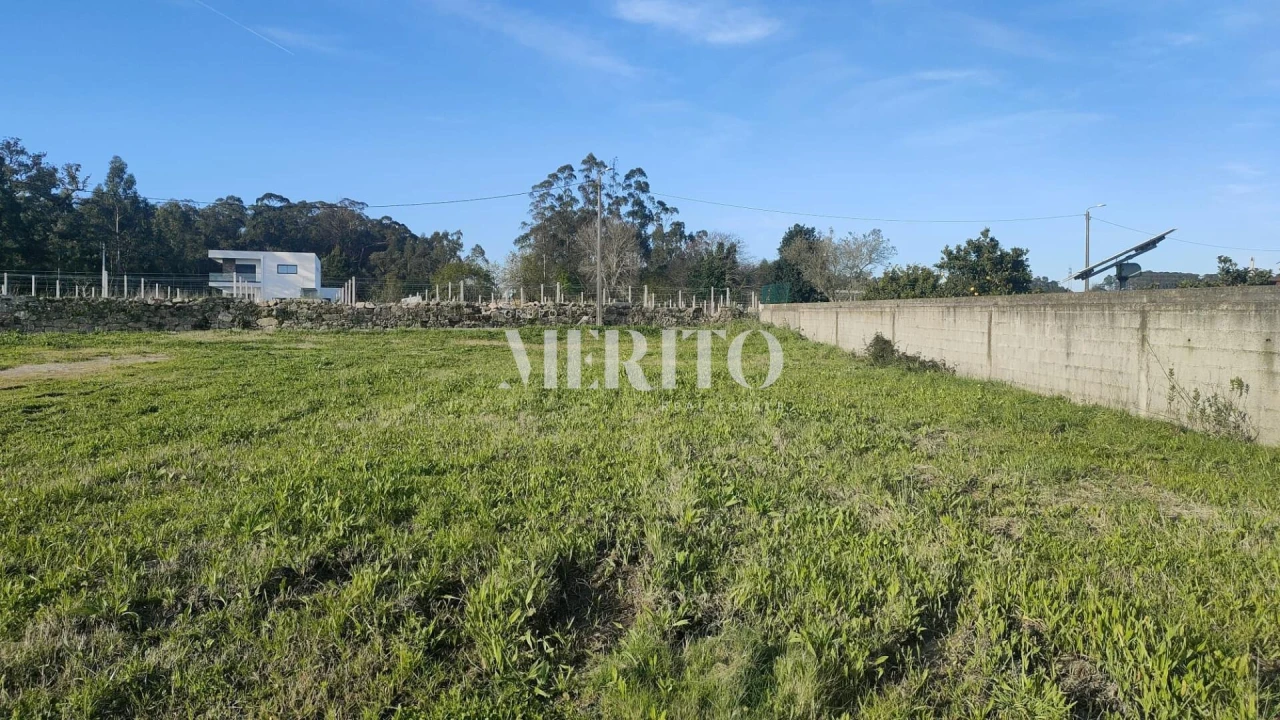 Terreno para Venda em Gião Foto 5