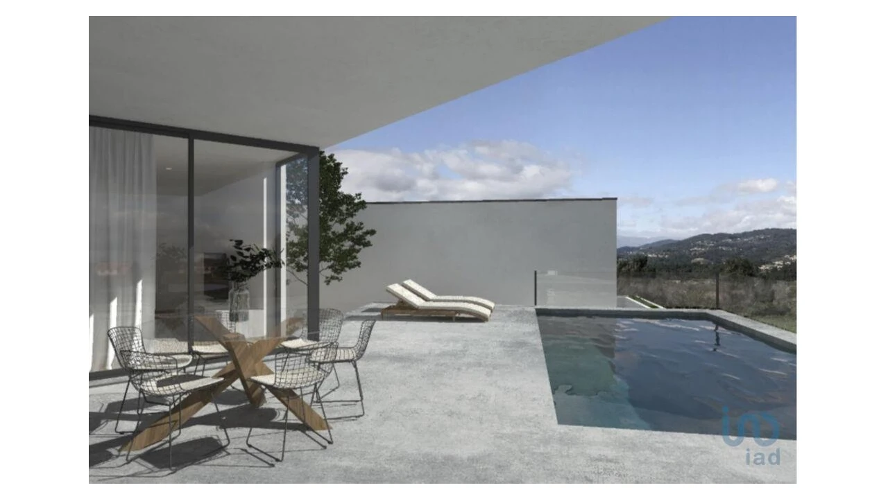 Moradia T3 para Venda em Estorãos Foto 2