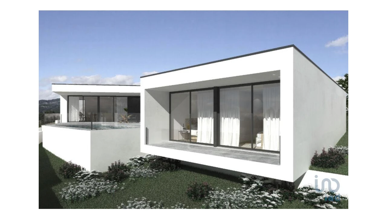 Moradia T3 para Venda em Estorãos Foto 3