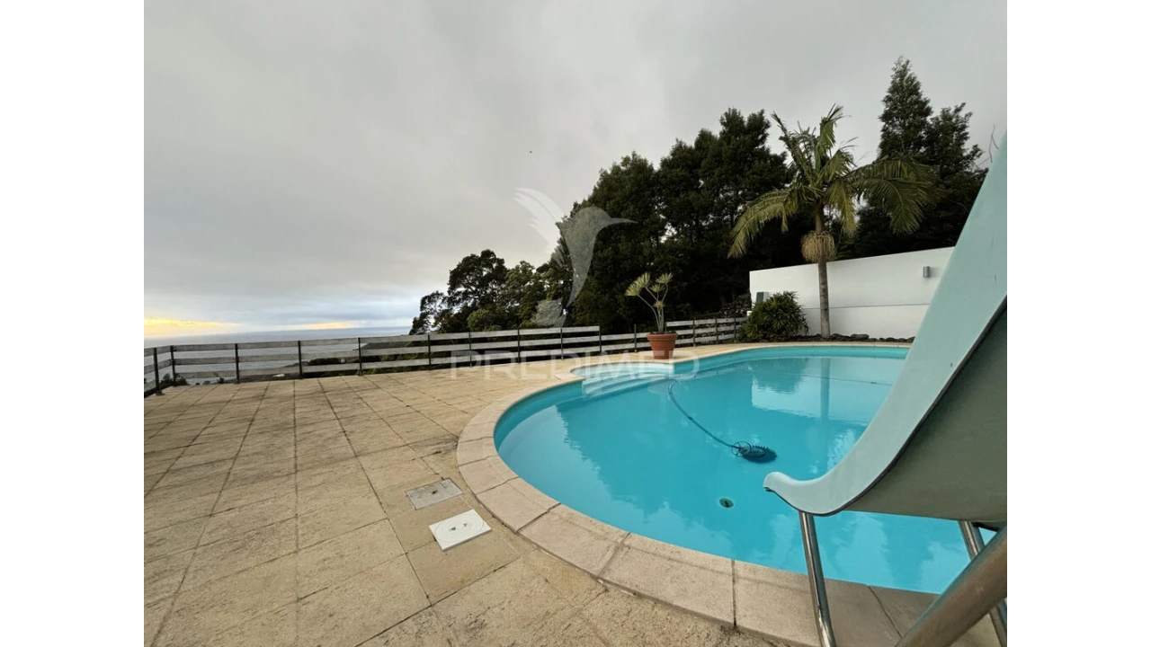 Moradia T4 para Venda em Urzelina (São Mateus) Foto 6