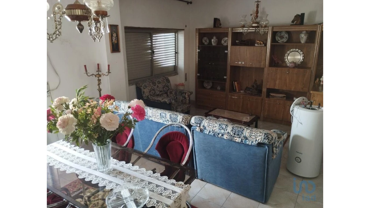 Moradia T10 para Venda em Gafete Foto 15