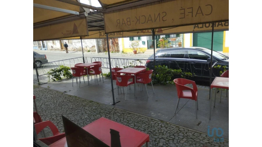 Moradia T10 para Venda em Gafete Foto 12