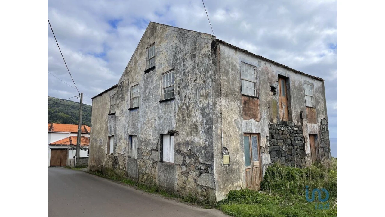 Moradia T7 para Venda em Ribeira Seca Foto 1