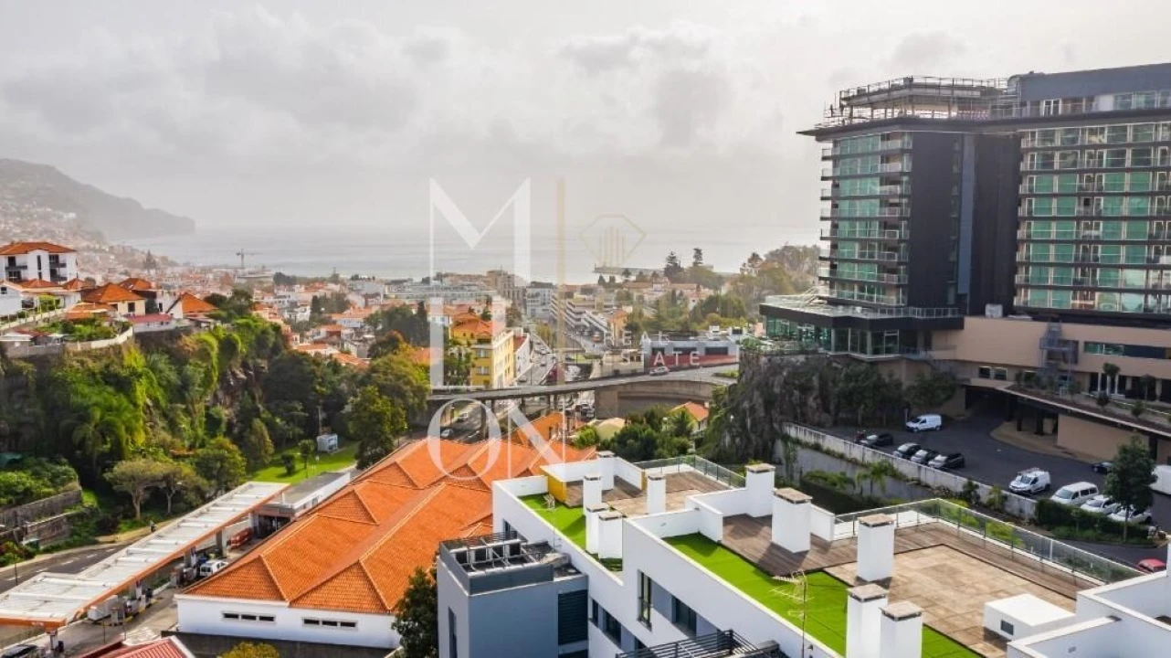 Terreno para Venda em Funchal (São Pedro) Foto 3