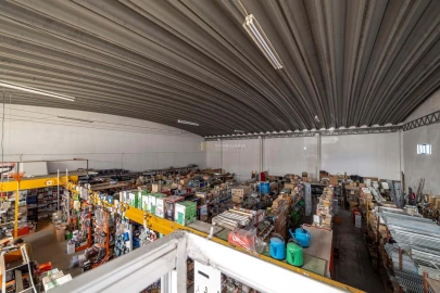 Armazém para Venda em Romeira e Várzea