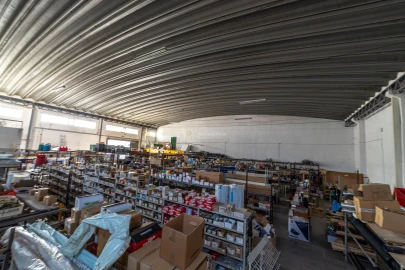 Armazém para Venda em Romeira e Várzea