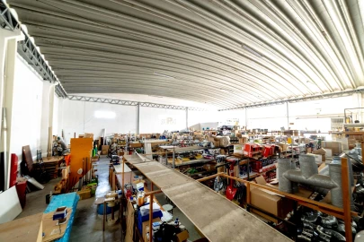 Armazém para Venda em Romeira e Várzea