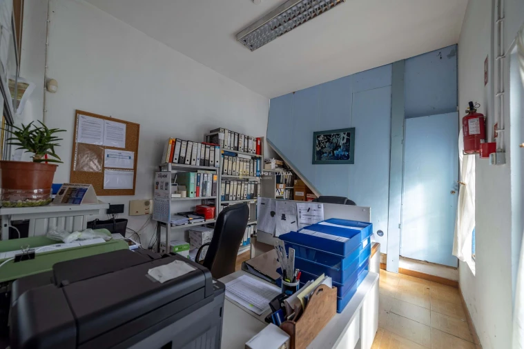 Armazém para Venda em Romeira e Várzea Foto 8