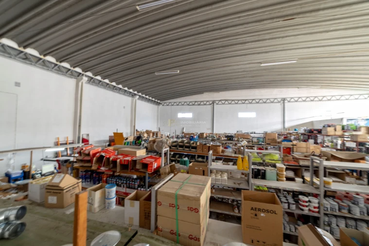 Armazém para Venda em Romeira e Várzea Foto 10