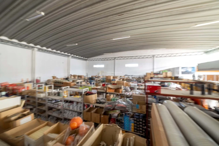 Armazém para Venda em Romeira e Várzea Foto 11