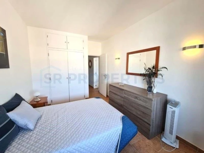 Apartamento T1 para Venda em Quarteira Foto 9
