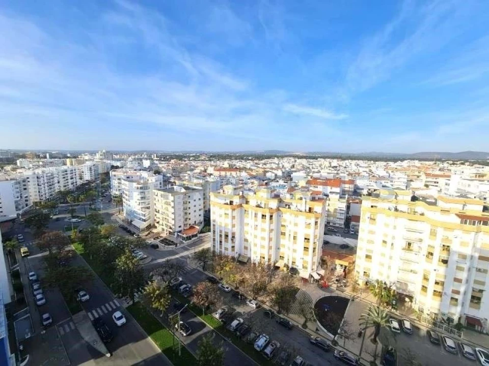 Apartamento T1 para Venda em Quarteira Foto 1